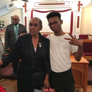 Meet your Posher, Tia